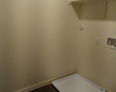 12817 Samuel Adams Dr - Photo Thumbnail 12