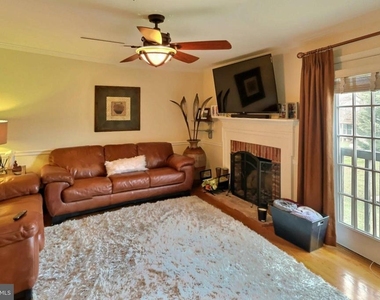 1501 Silverado Court - Photo Thumbnail 28