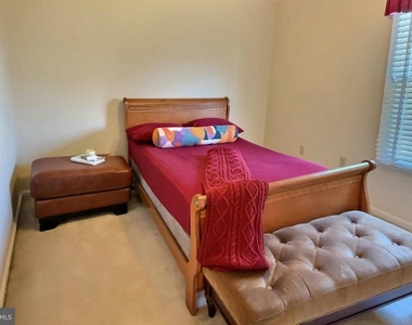 1501 Silverado Court - Photo Thumbnail 23