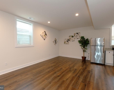 5705 Crestwood Place - Photo Thumbnail 6