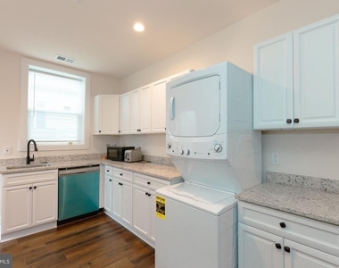 5705 Crestwood Place - Photo Thumbnail 1