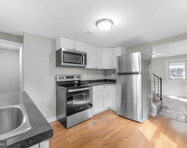 1111 Balboa Avenue - Photo Thumbnail 11