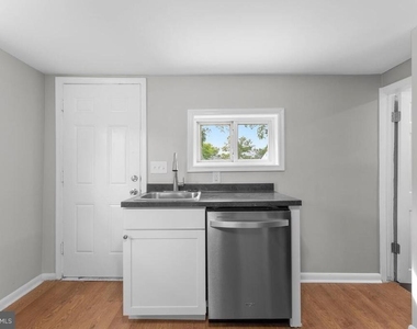 1111 Balboa Avenue - Photo Thumbnail 9