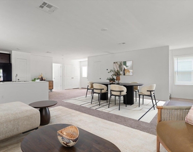 905 Powell St - Photo Thumbnail 6