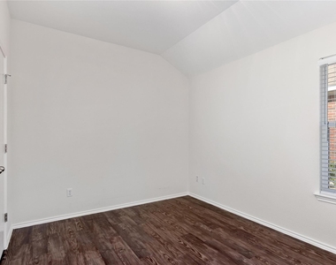 1117 Alexandria Way - Photo Thumbnail 22
