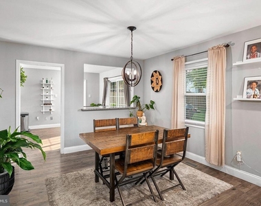 3710 Ivy Hill Lane - Photo Thumbnail 6