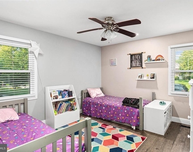 3710 Ivy Hill Lane - Photo Thumbnail 17