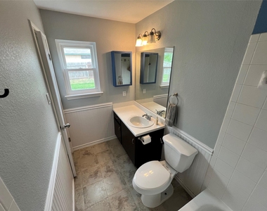 204 Quail Meadow Dr - Photo Thumbnail 11