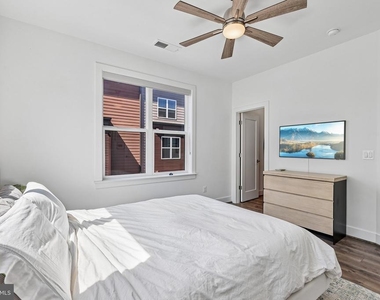 3328 Woodland Phlox Street - Photo Thumbnail 16