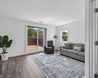 3328 Woodland Phlox Street - Photo Thumbnail 28