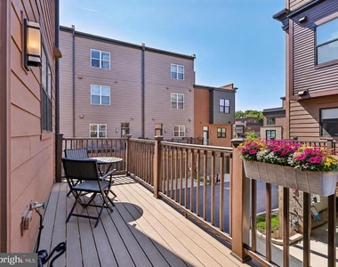 3328 Woodland Phlox Street - Photo Thumbnail 38