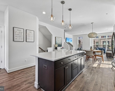 3328 Woodland Phlox Street - Photo Thumbnail 10