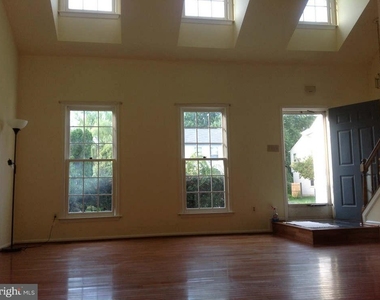 11624 Bootjack Court - Photo Thumbnail 7