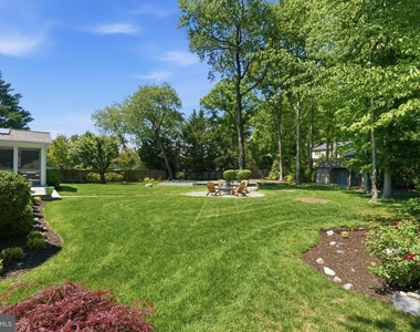 9904 Hall Road - Photo Thumbnail 31