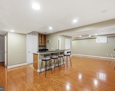9904 Hall Road - Photo Thumbnail 29