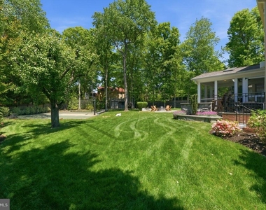 9904 Hall Road - Photo Thumbnail 33