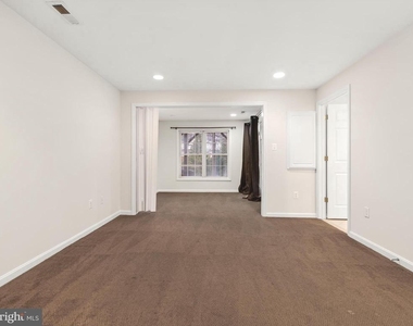 2807 Cornet Court - Photo Thumbnail 2