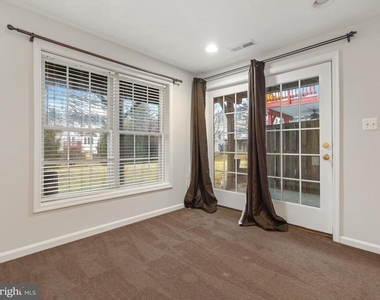 2807 Cornet Court - Photo Thumbnail 3