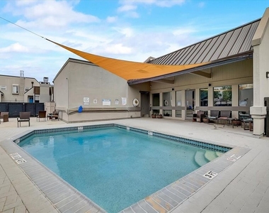 935 La Posada Dr - Photo Thumbnail 19