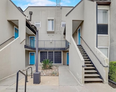 935 La Posada Dr - Photo Thumbnail 34