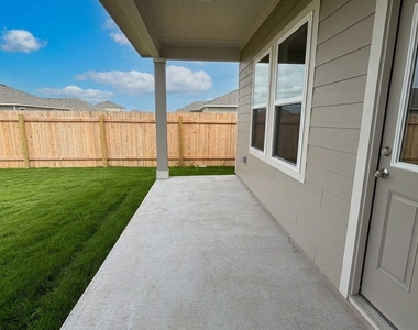 616 Wesley Miller Ln - Photo Thumbnail 29