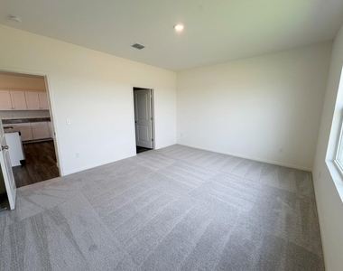 616 Wesley Miller Ln - Photo Thumbnail 22