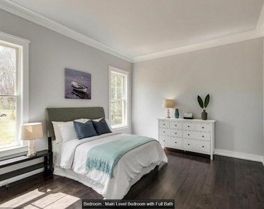 9814 Fernwood Road - Photo Thumbnail 15