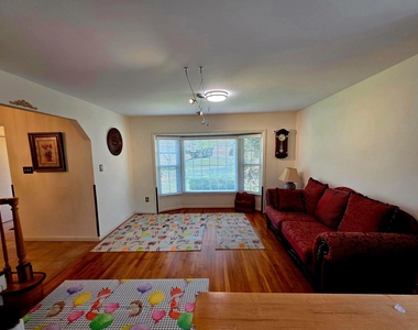 8120 Paisley Place - Photo Thumbnail 4