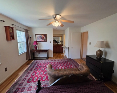 8120 Paisley Place - Photo Thumbnail 22