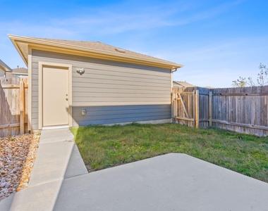 1828 Arendale Dr - Photo Thumbnail 20