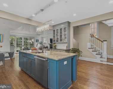 4400 Elm Street - Photo Thumbnail 9