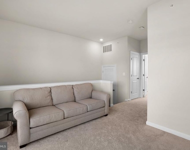 16154 Bowery Street - Photo Thumbnail 23