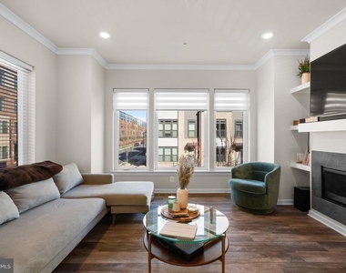 16154 Bowery Street - Photo Thumbnail 5
