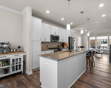 16154 Bowery Street - Photo Thumbnail 9