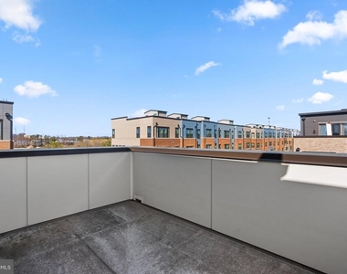 16154 Bowery Street - Photo Thumbnail 25