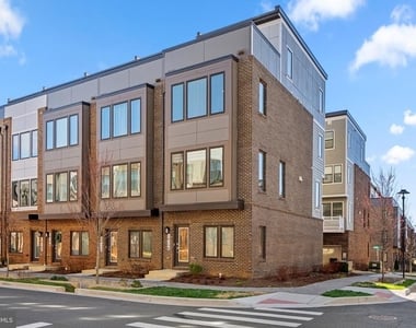 16154 Bowery Street - Photo Thumbnail 1