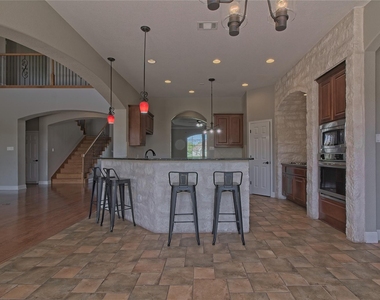 125 Waterford Ln - Photo Thumbnail 11