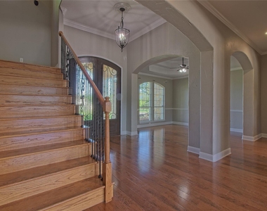 125 Waterford Ln - Photo Thumbnail 4