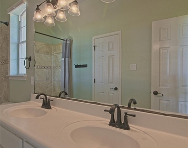 125 Waterford Ln - Photo Thumbnail 20