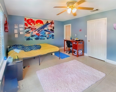 1149 Mira Loma Ln - Photo Thumbnail 14