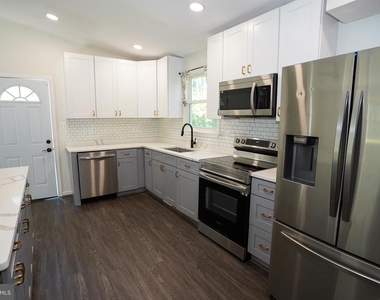 2816 Ballenger Creek Pike - Photo Thumbnail 5