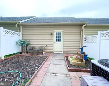 9661 Atterbury Lane - Photo Thumbnail 27