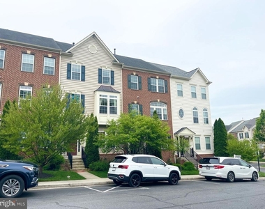 9661 Atterbury Lane - Photo Thumbnail 31