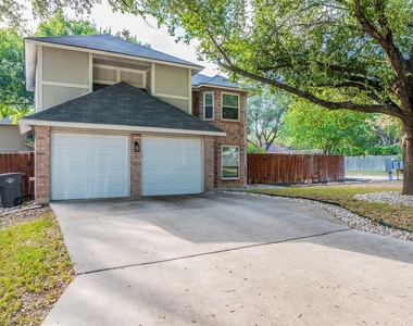 2126 River Hollow Dr - Photo Thumbnail 19