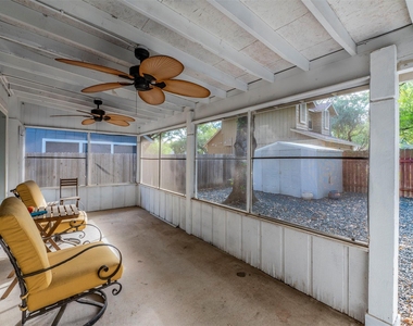 2126 River Hollow Dr - Photo Thumbnail 20