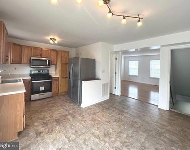 513 Willow Avenue - Photo Thumbnail 4