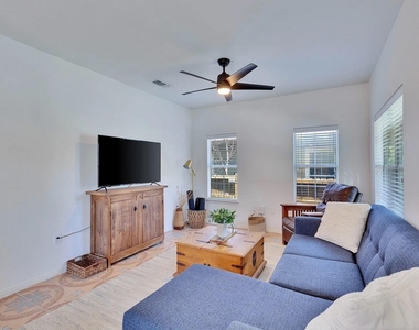 7308 Meador Ave - Photo Thumbnail 6