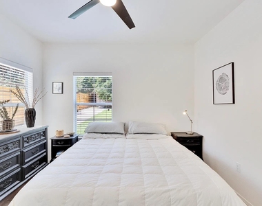 7308 Meador Ave - Photo Thumbnail 17