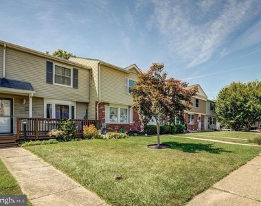 12390 Boncrest Drive - Photo Thumbnail 1