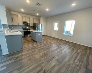 17413 Palo Corona Ln - Photo Thumbnail 14